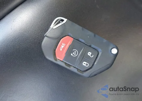 2021 Jeep Wrangler Unlimited High Altitude 4X4 z USA, uszkodzony, nr VIN 1C4HJXEN5MW684768